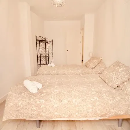 Precioso Piso En Pleno Centro Con Parking Opcional * Γρανάδα
