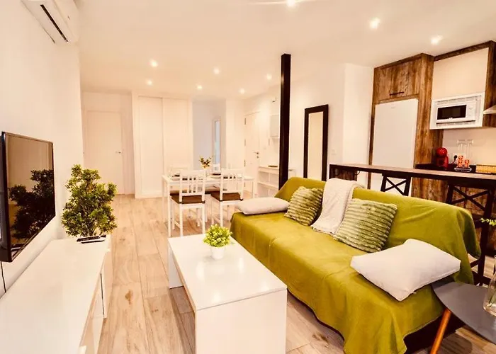 Precioso Piso En Pleno Centro Con Parking Opcional Апартаменты *